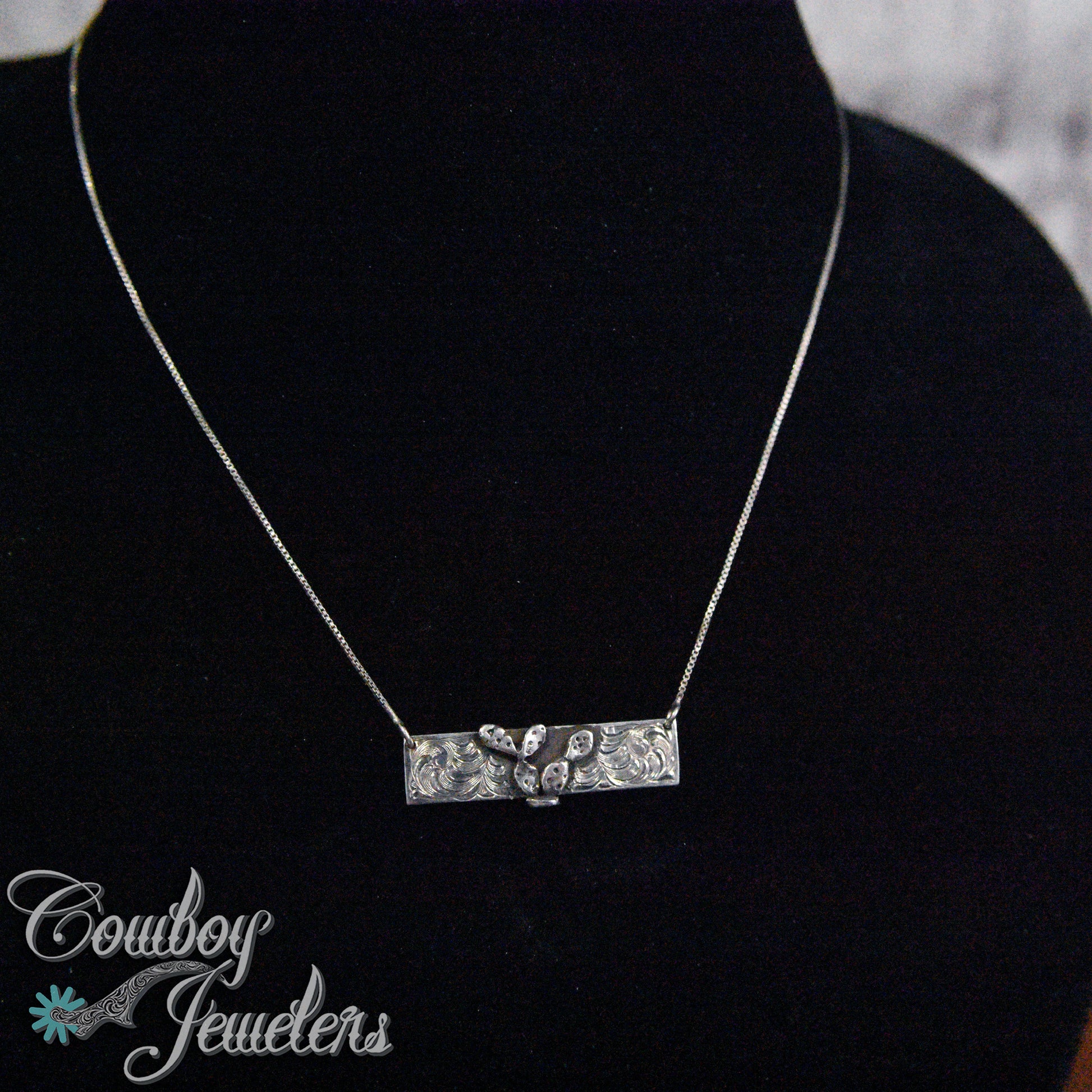 207 -  Cactus bar necklace