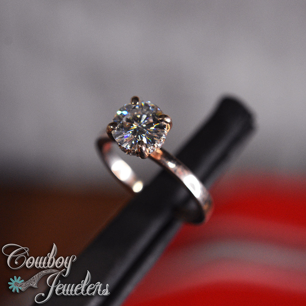 301 - Size 6 1/2 : Ready to ship, 14k rose gold and Moissanite