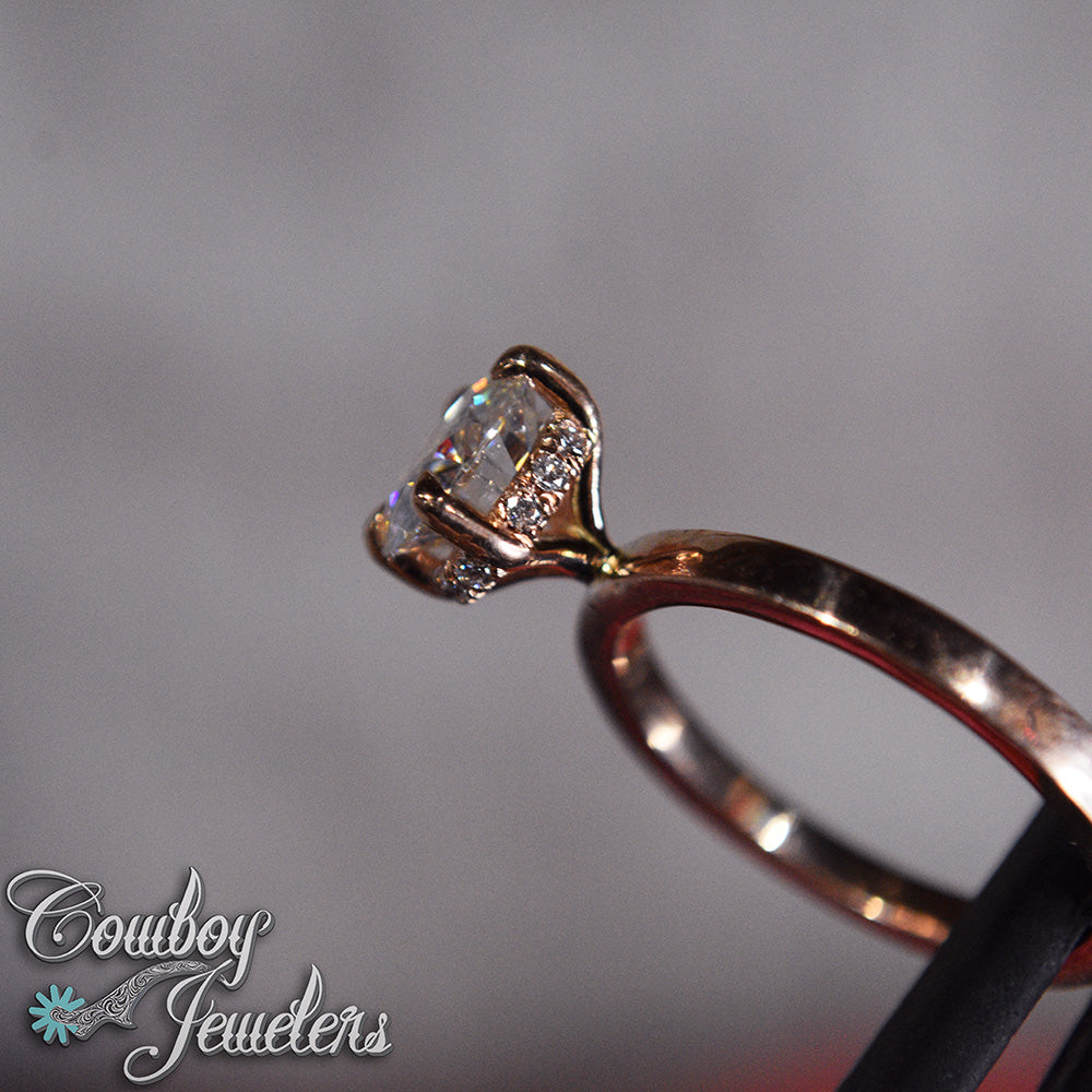 301 - Size 6 1/2 : Ready to ship, 14k rose gold and Moissanite