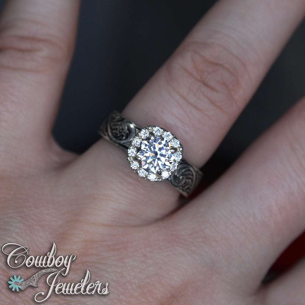5505 - Size 7 1/2 : Ready to ship Sterling silver antiqued ring, halo setting
