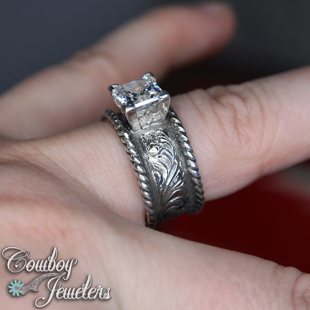 5049 - Size 7 1/2 : Ready to ship, Sterling silver antiqued band