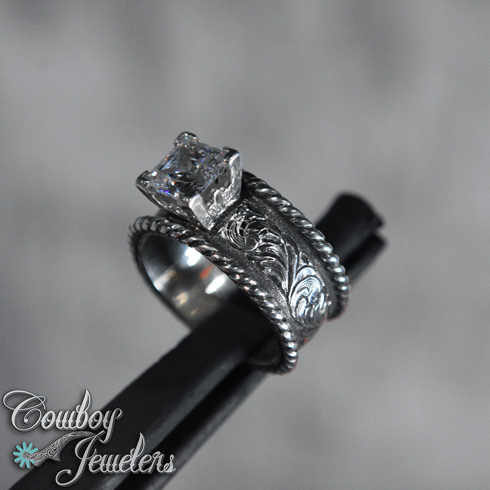 5049 - Size 7 1/2 : Ready to ship, Sterling silver antiqued band