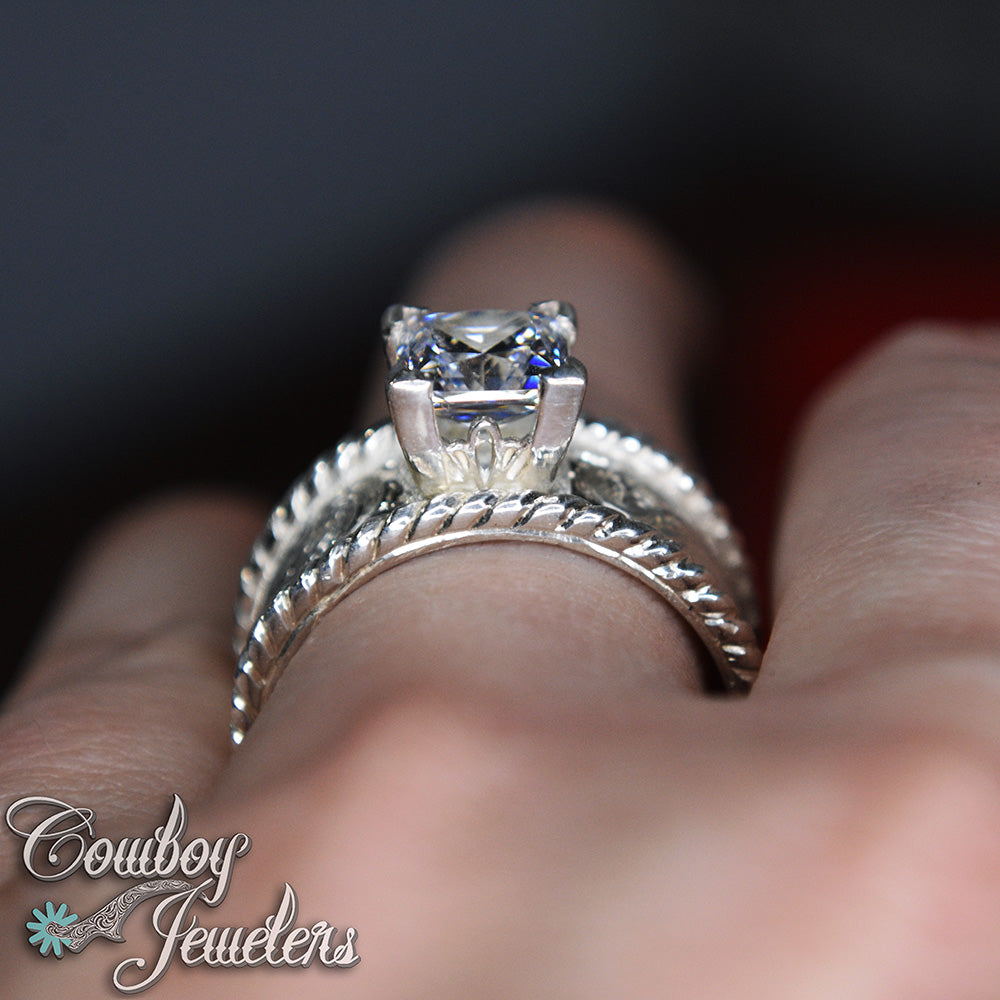5049 - Sterling silver engraved Rope edge ring: Ready to ship